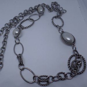 Premier Designs Faux Pearl Silvertone Wire Design